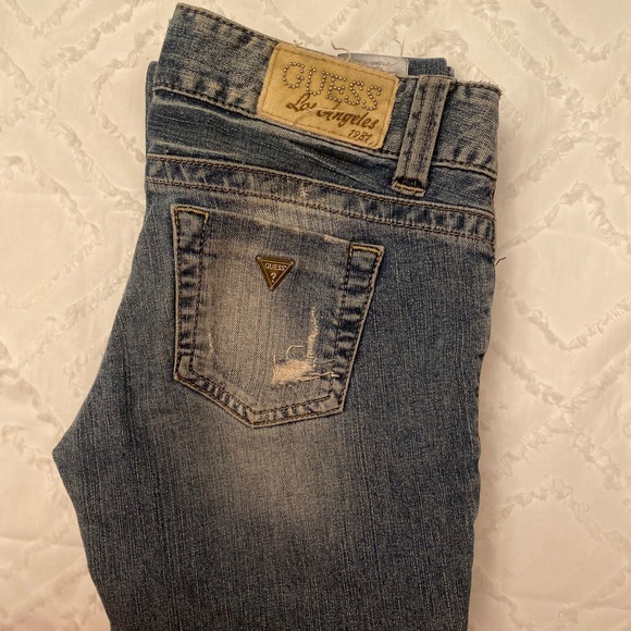 Guess Women’s Daredevil Bootcut Ripped Jeans 26 - Picture 8 of 9